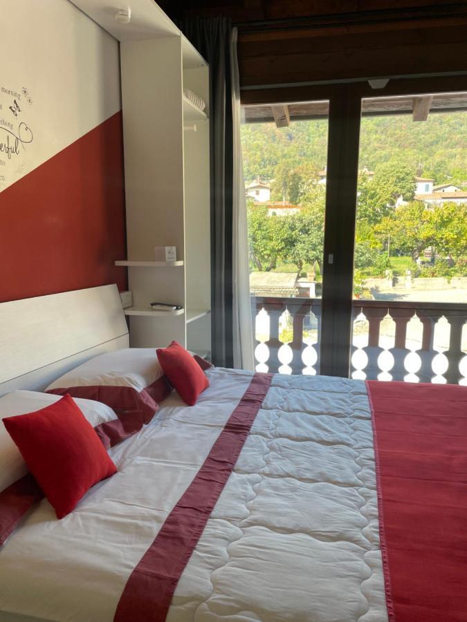 La Terrazza Sulle Vigne B&B Corte Franca Exteriér fotografie