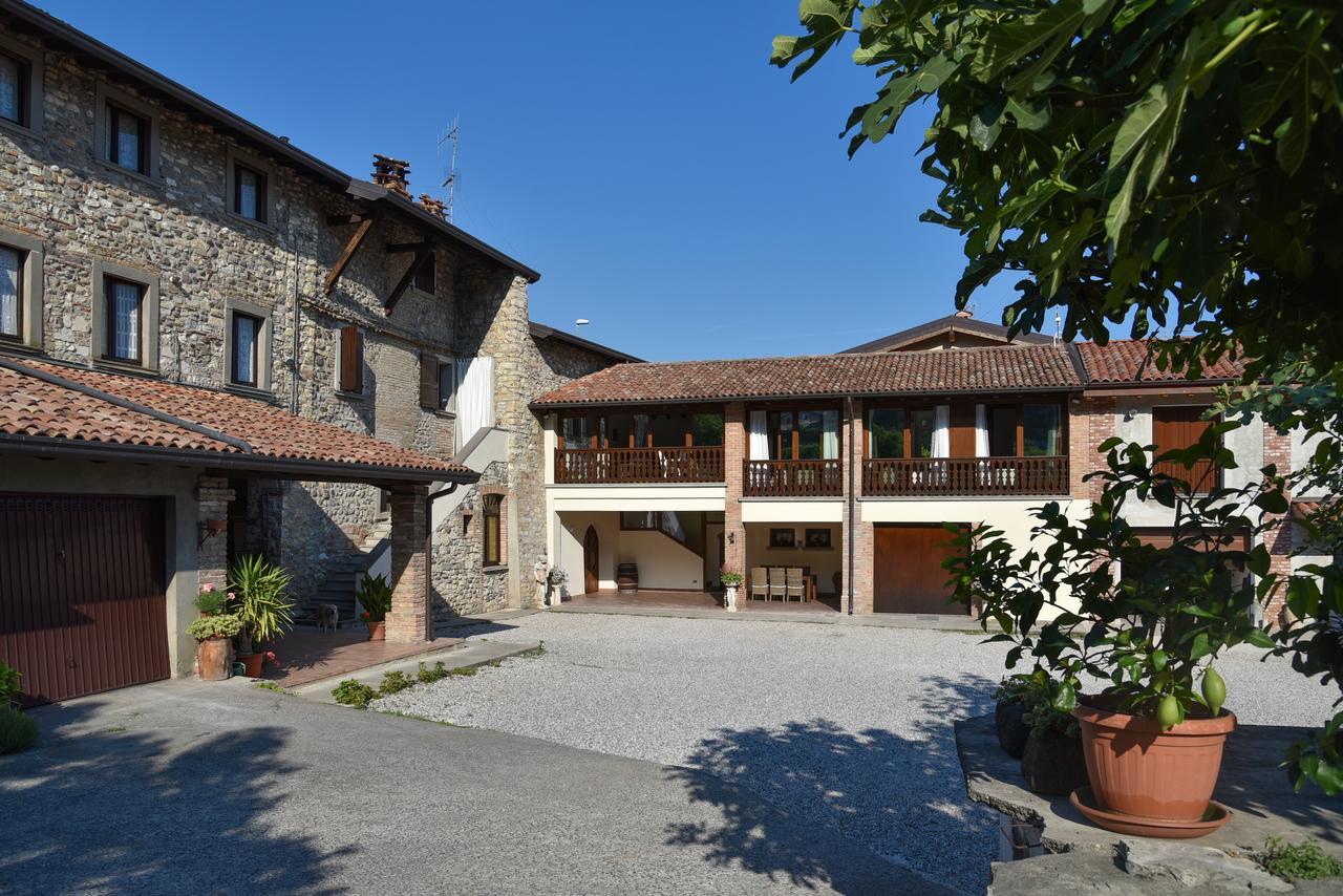 La Terrazza Sulle Vigne B&B Corte Franca Exteriér fotografie